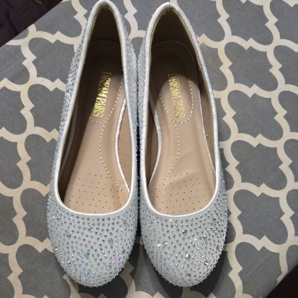 Dream Pairs Women's Glittering White Rhinestone Flats